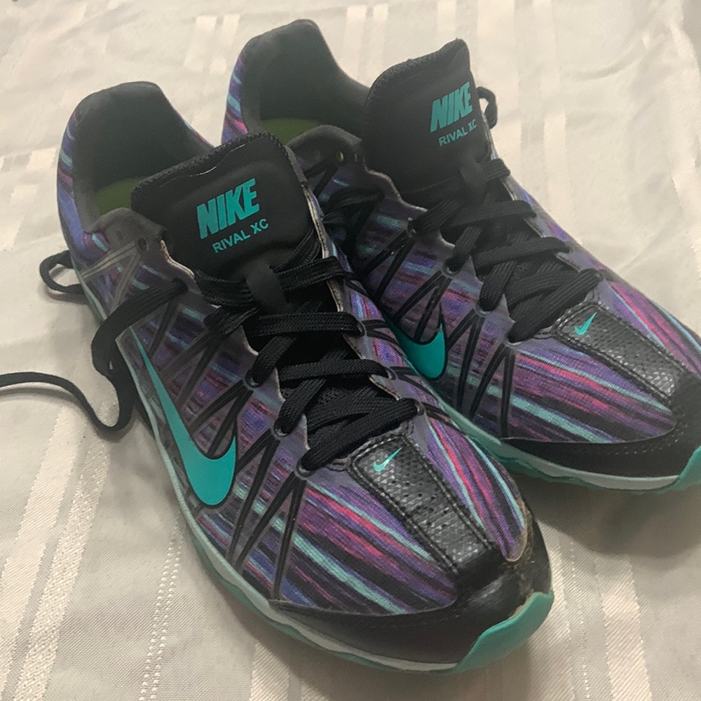 Nike Cross Country XC Distance Running Spikes. Woman’s 8.Purple green black pink